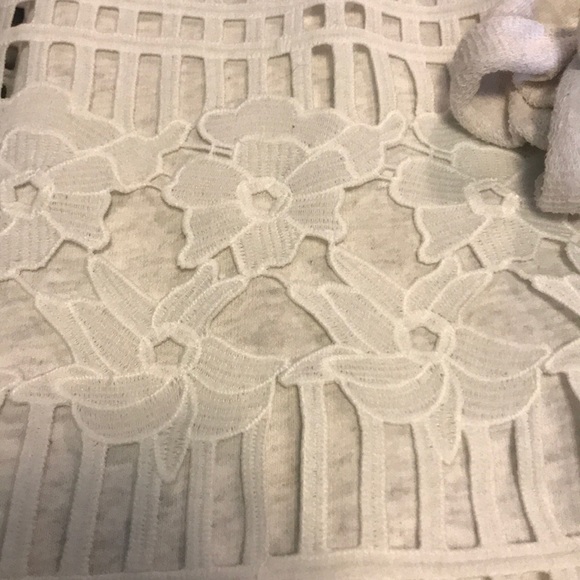 Anthropologie top/light sweatshirt material - Picture 3 of 8